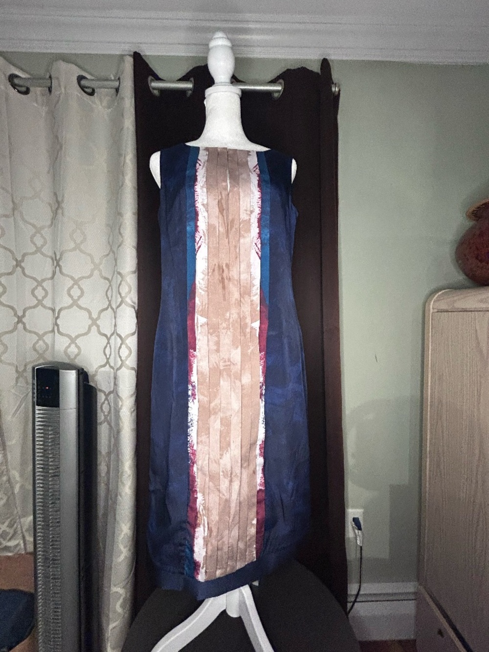 Lavia  Lined Pleated Navy Dress with Key Hole